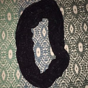 Infinity scarf